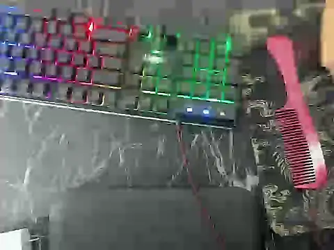 Snapshot of raccon_master chatting on 11/08/25, 01:39 raccon master online show from 11/08/25, 01:39