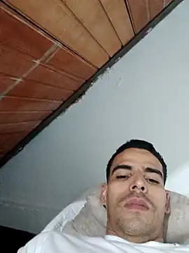 Snapshot of Nicoltubebe chatting on 11/07/25, 11:16 Nicoltubebe online show from 11/07/25, 11:16