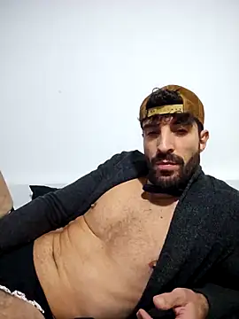 Snapshot of Pinosce6 chatting on 11/07/25, 11:05 Pinosce6 online show from 11/07/25, 11:05