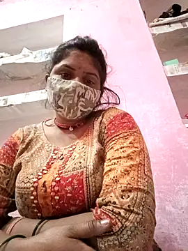 Snapshot of Janhvi_bhabhi_ji chatting on 11/08/25, 12:00 Janhvi bhabhi ji online show from 11/08/25, 12:00