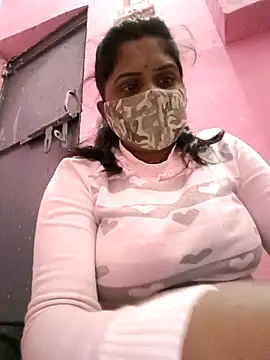 Snapshot of Janhvi_bhabhi_ji chatting on 11/08/25, 01:11 Janhvi bhabhi ji online show from 11/08/25, 01:11