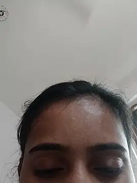 Snapshot of hezal_sweet chatting on 12/04/25, 05:17 hezal sweet online show from 12/04/25, 05:17