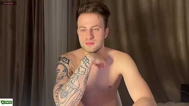 Snapshot of dominantrodri chatting on 02/14/26, 04:26 dominantrodri online show from 02/14/26, 04:26