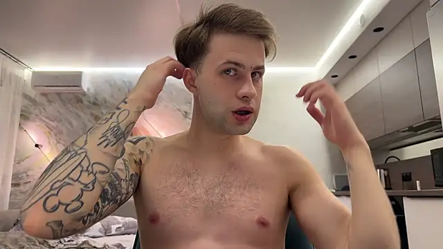 Snapshot of dominantrodri chatting on 04/26/26, 07:22 dominantrodri online show from 04/26/26, 07:22