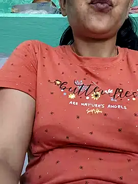 Snapshot of Piya_Bakshi chatting on 04/05/26, 05:15 Piya Bakshi online show from 04/05/26, 05:15