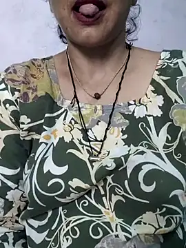 Piya Bakshi online show from 05/18/26, 10:21
