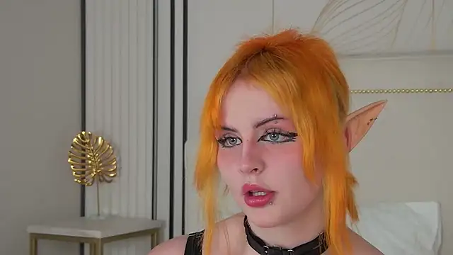 Snapshot of RoksanaElfy chatting on 11/10/25, 09:19 RoksanaElfy online show from 11/10/25, 09:19