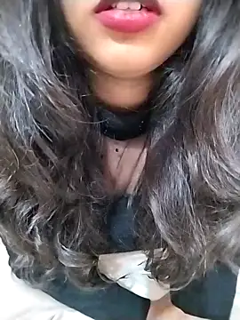 Sexy Divya   online show from 12/05/25, 06:44