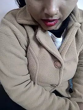 Sexy Divya   online show from 01/14/26, 06:08