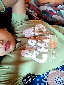 Snapshot of Sexy_Divya__ chatting on 04/25/26, 05:10 Sexy Divya online show from 04/25/26, 05:10