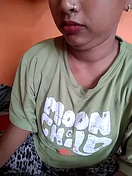 Snapshot of Sexy_Divya__ chatting on 04/29/26, 01:53 Sexy Divya online show from 04/29/26, 01:53