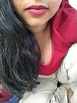 Snapshot of Sexy_Divya__ chatting on 05/05/26, 01:08 Sexy Divya online show from 05/05/26, 01:08
