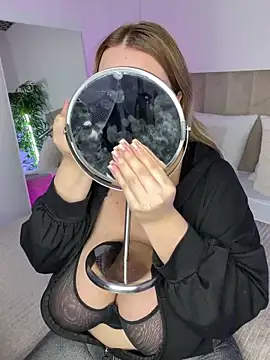 Snapshot of KilianaNoir chatting on 03/27/26, 07:14 KilianaNoir online show from 03/27/26, 07:14