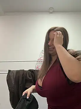 Snapshot of KilianaNoir chatting on 04/16/26, 07:09 KilianaNoir online show from 04/16/26, 07:09