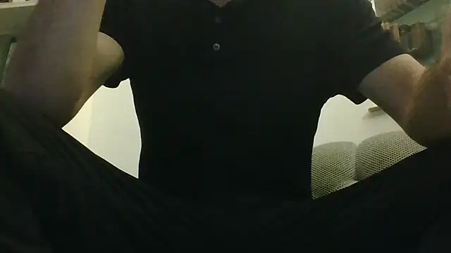 Snapshot of CuteDaddy92 chatting on 03/19/26, 10:47 CuteDaddy92 online show from 03/19/26, 10:47