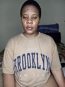 Snapshot of Emmylove-xr25 chatting on 03/10/26, 10:04 Emmylove-xr25 online show from 03/10/26, 10:04