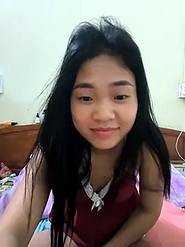 Lynly k2 online show from 04/15/26, 12:12