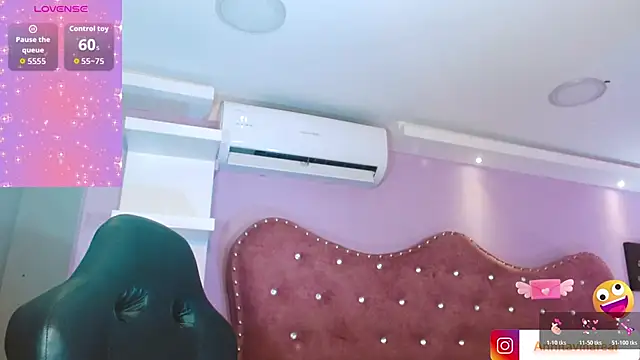 AnnaRouseQueen online show from 12/17/25, 04:07