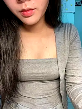 Lynn-122 online show from 11/30/25, 04:11