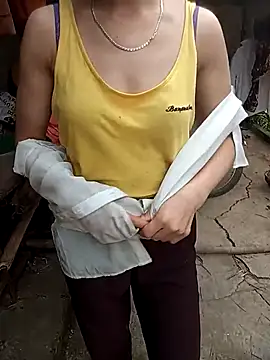 Lynn-122 online show from 04/07/26, 10:59