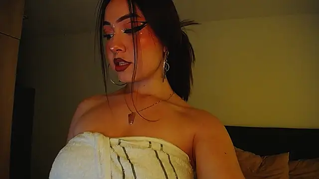 Snapshot of _Pariiss chatting on 03/06/26, 09:33 Pariiss online show from 03/06/26, 09:33