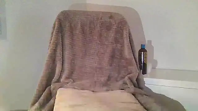 Snapshot of JAY20C16 chatting on 02/14/26, 02:25 JAY20C16 online show from 02/14/26, 02:25