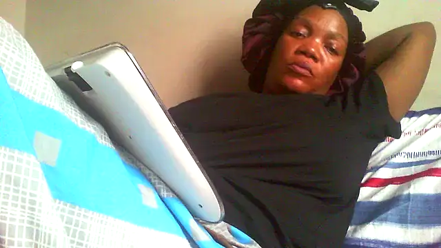 Snapshot of DustyLucy02 chatting on 03/21/26, 03:04 DustyLucy02 online show from 03/21/26, 03:04