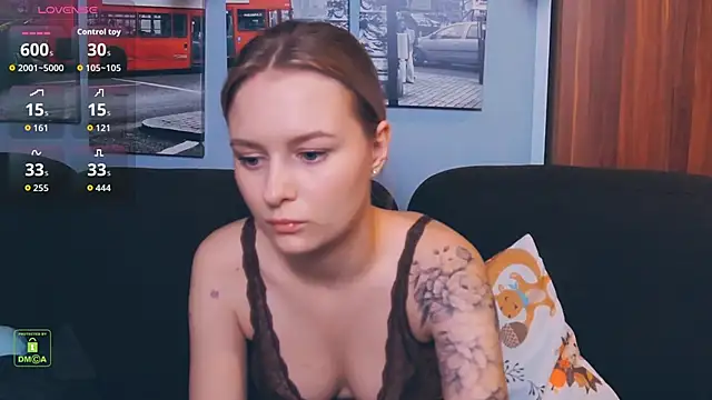 LunaAstra online show from 11/13/25, 03:55