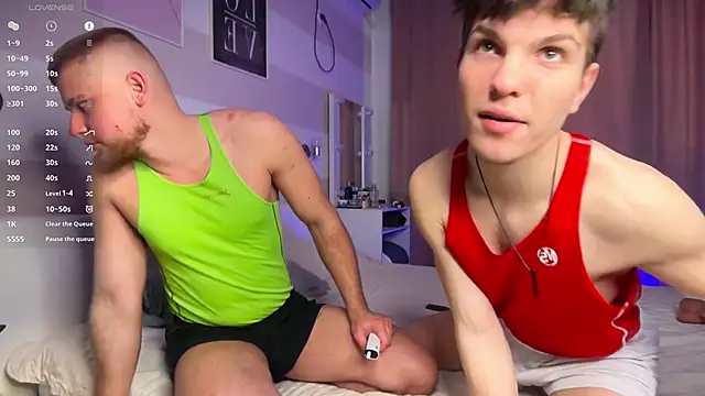 Snapshot of Hotpeppers666 chatting on 04/05/26, 02:58 Hotpeppers666 online show from 04/05/26, 02:58