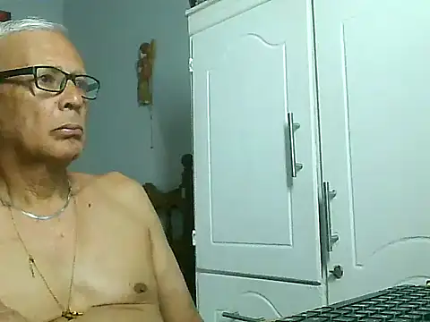 dirtysluttyfist online show from 11/12/25, 06:30