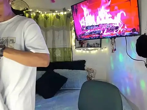 JUANBIGCOCK21CM online show from 06/24/26, 11:59