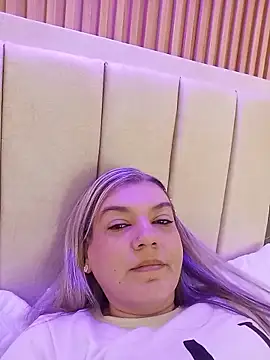 Snapshot of gala_montes_30 chatting on 11/08/25, 01:55 gala montes 30 online show from 11/08/25, 01:55