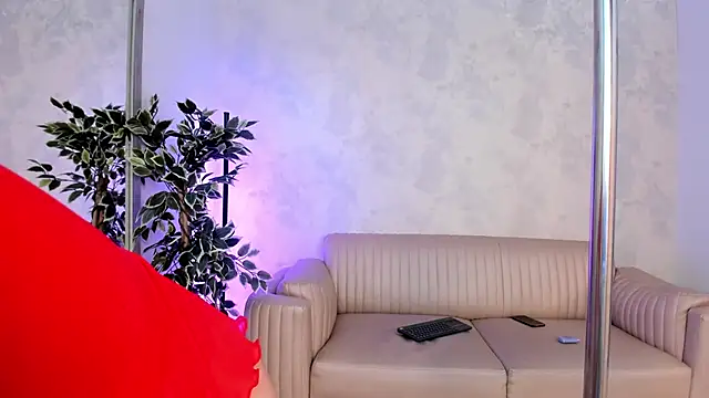 Snapshot of AnnaTylor chatting on 02/04/26, 12:33 AnnaTylor online show from 02/04/26, 12:33