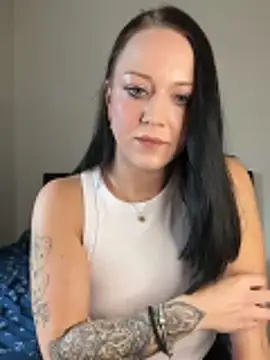 TattooLaraa online show from 11/08/25, 01:11