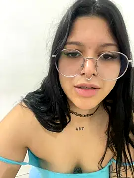 amazonaa9 online show from 11/29/25, 05:05