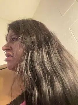 Snapshot of amazonaa9 chatting on 03/09/26, 05:44 amazonaa9 online show from 03/09/26, 05:44