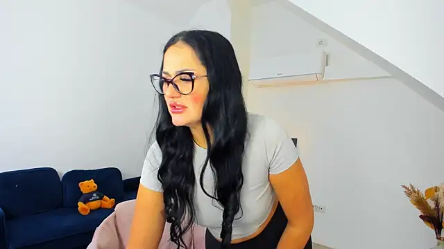 AnyaEvy online show from 03/02/26, 05:08