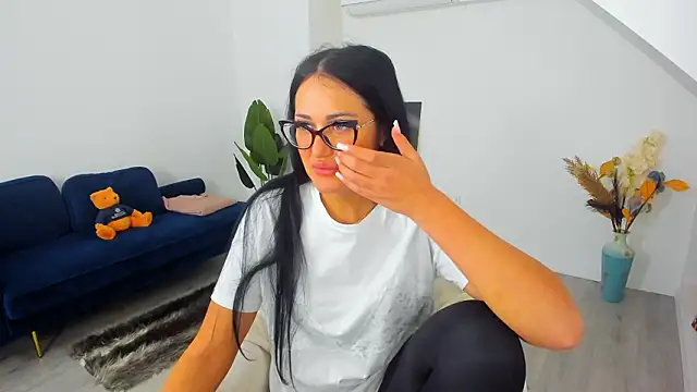 Snapshot of AnyaEvy chatting on 03/12/26, 05:13 AnyaEvy online show from 03/12/26, 05:13