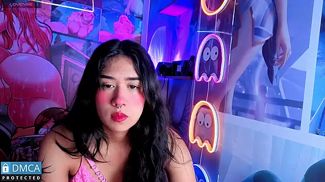 sofia sstonee  online show from 12/15/25, 11:03