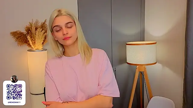 Snapshot of AdameShoyer chatting on 11/21/25, 09:02 AdameShoyer online show from 11/21/25, 09:02