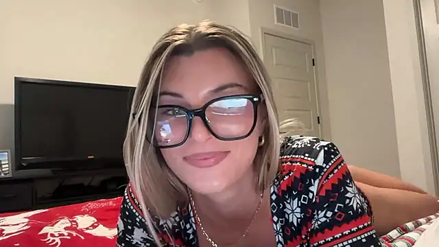 RosieCheeks  online show from 11/25/25, 10:21