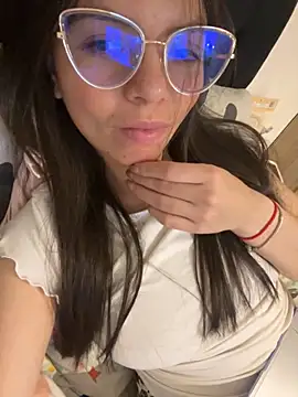 Mariana Ve online show from 11/08/25, 03:39