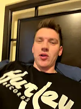 dakota1998x online show from 11/13/25, 10:41