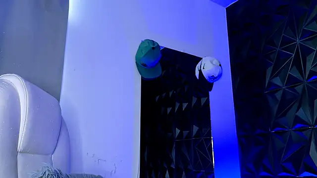 Maxwell Dupont online show from 12/16/25, 05:40