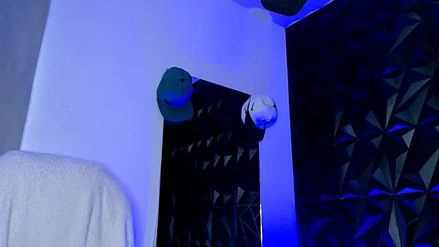 Maxwell Dupont online show from 12/18/25, 09:54