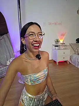 Snapshot of selene_starkk chatting on 05/15/26, 01:12 selene starkk online show from 05/15/26, 01:12