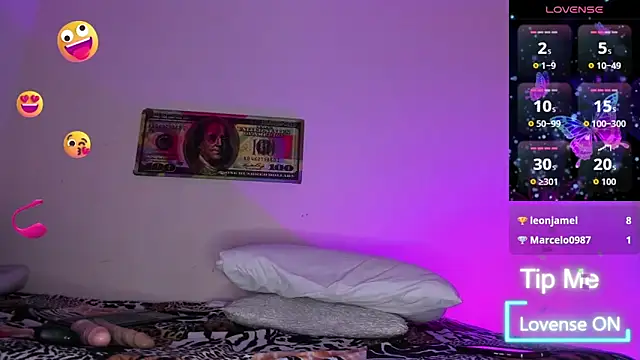 Snapshot of annahotdoll chatting on 04/16/26, 03:35 annahotdoll online show from 04/16/26, 03:35