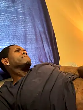 CrookedBeaut online show from 12/04/25, 06:16