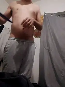 Snapshot of WeakDegree76 chatting on 02/25/26, 01:48 WeakDegree76 online show from 02/25/26, 01:48