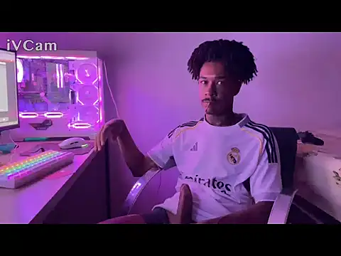 Snapshot of pxgusta chatting on 11/08/25, 03:18 pxgusta online show from 11/08/25, 03:18